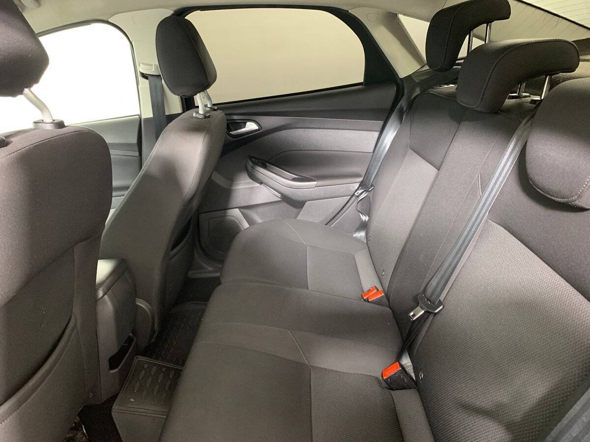 Ford Focus 2017 года с пробегом. Фото: #17