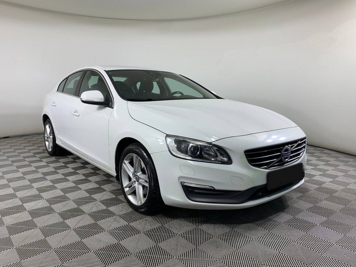 Volvo S60 2014 года с пробегом. Фото: #2