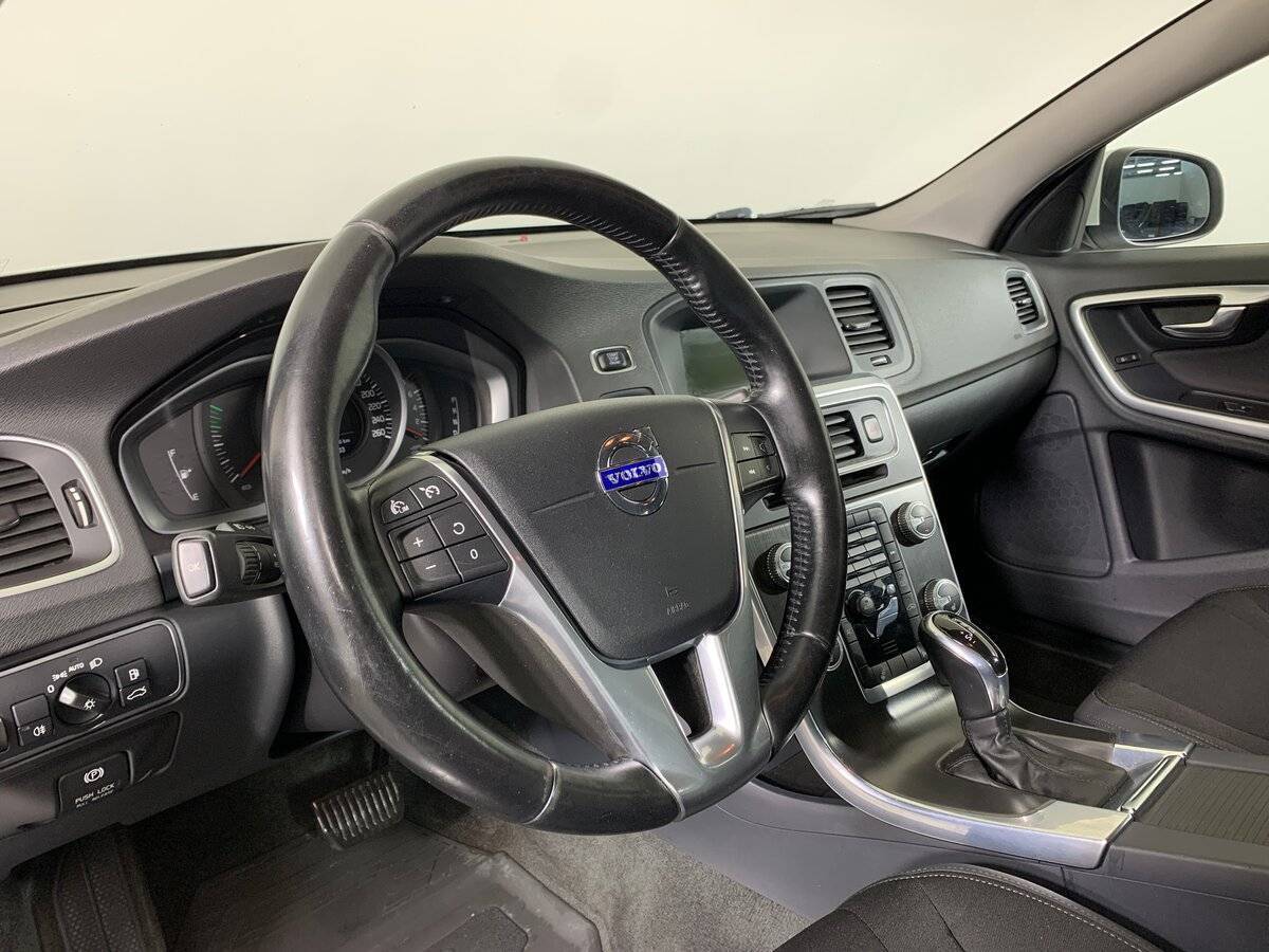 Volvo S60 2014 года с пробегом. Фото: #10