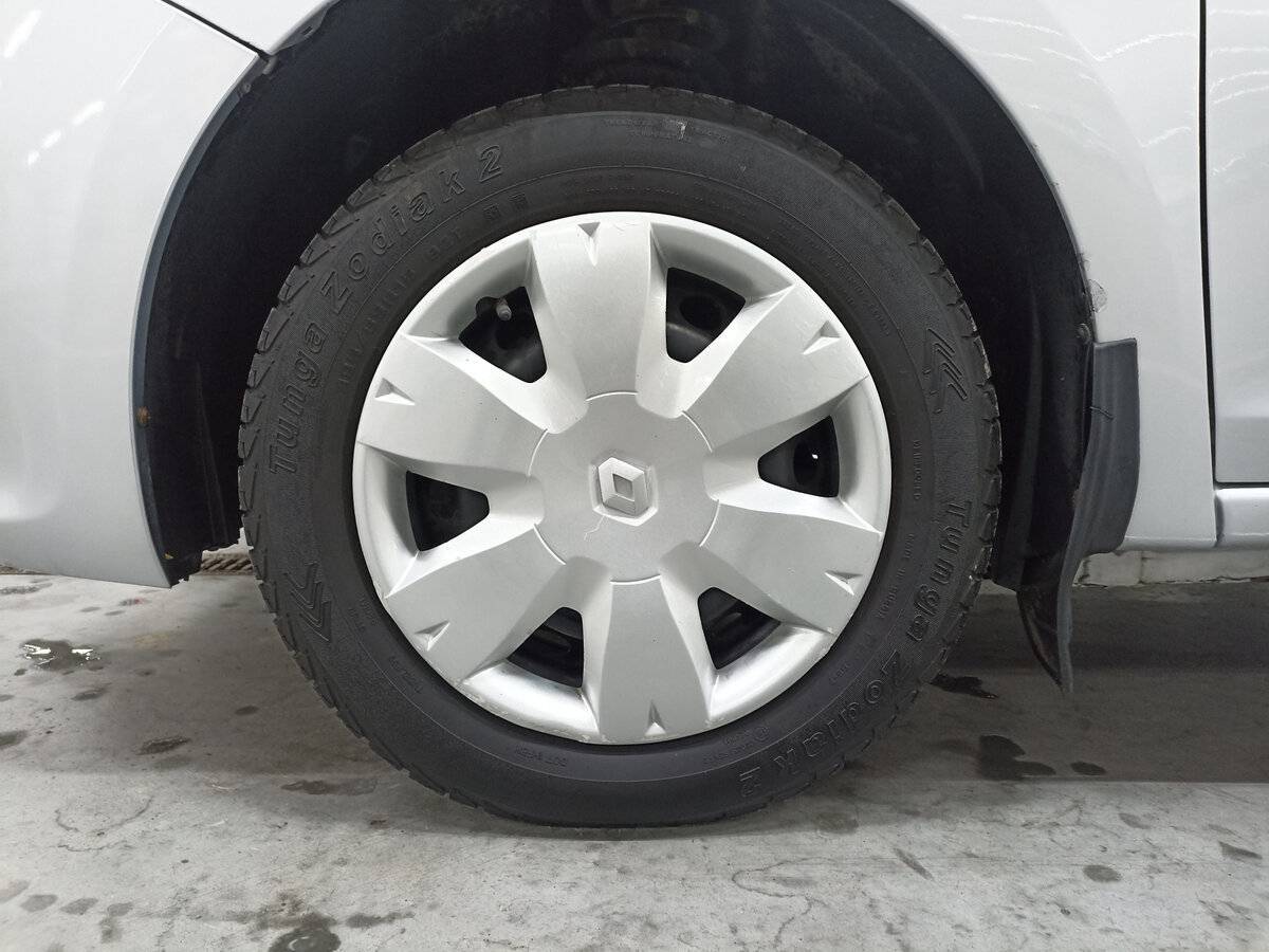 Renault Logan 2017 года с пробегом. Фото: #17