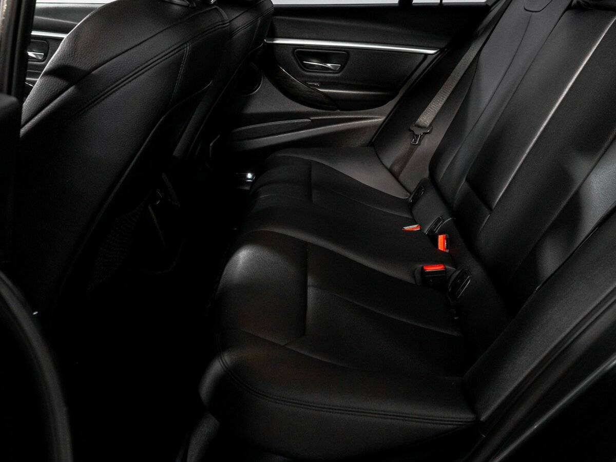 BMW 3 серии 2017 года с пробегом. Фото: #9