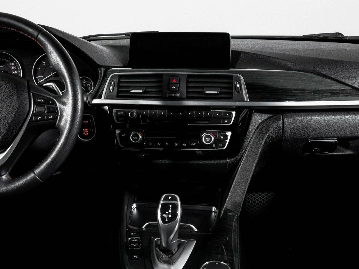 BMW 3 серии 2017 года с пробегом. Фото: #12