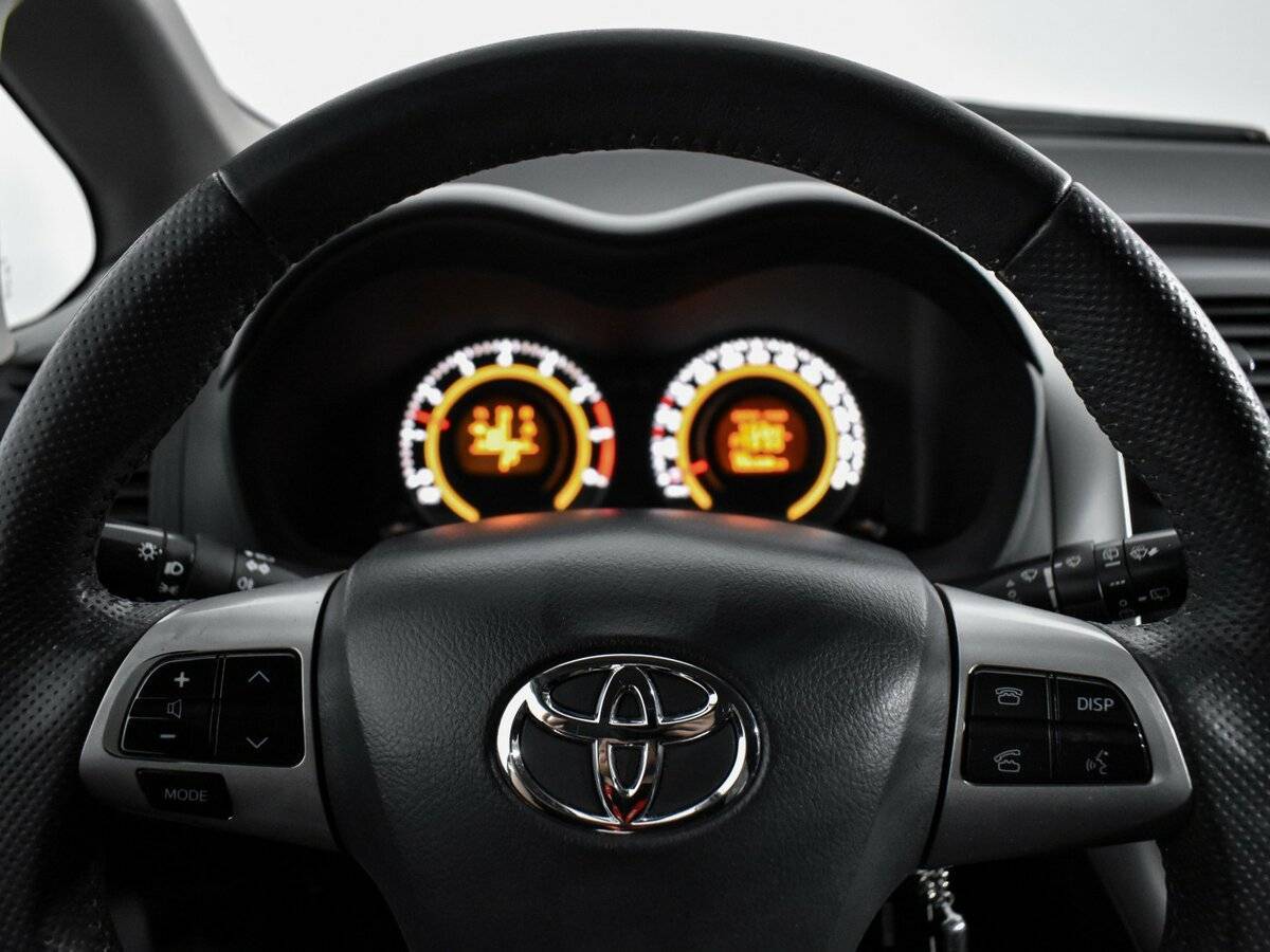 Toyota Auris 2012 года с пробегом. Фото: #14