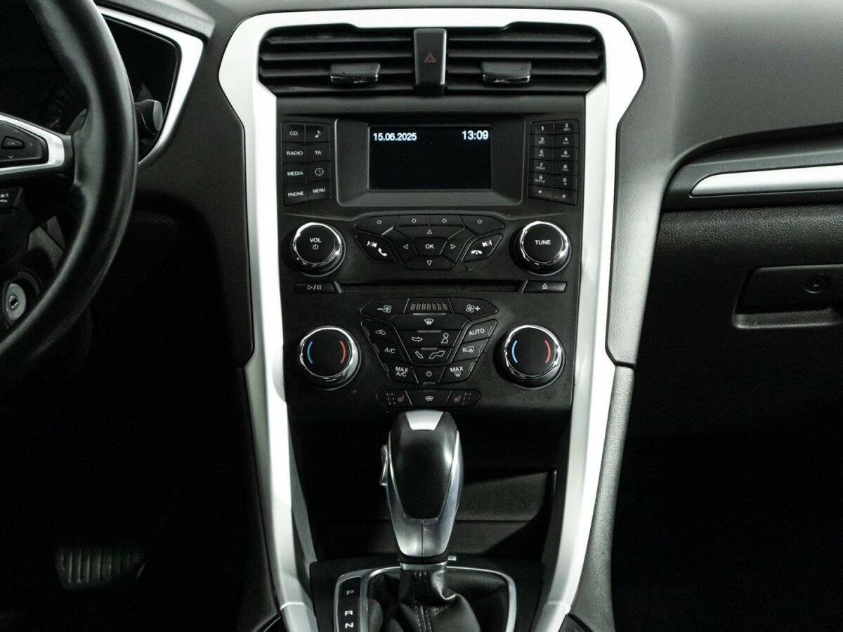 Ford Mondeo 2015 года с пробегом. Фото: #13