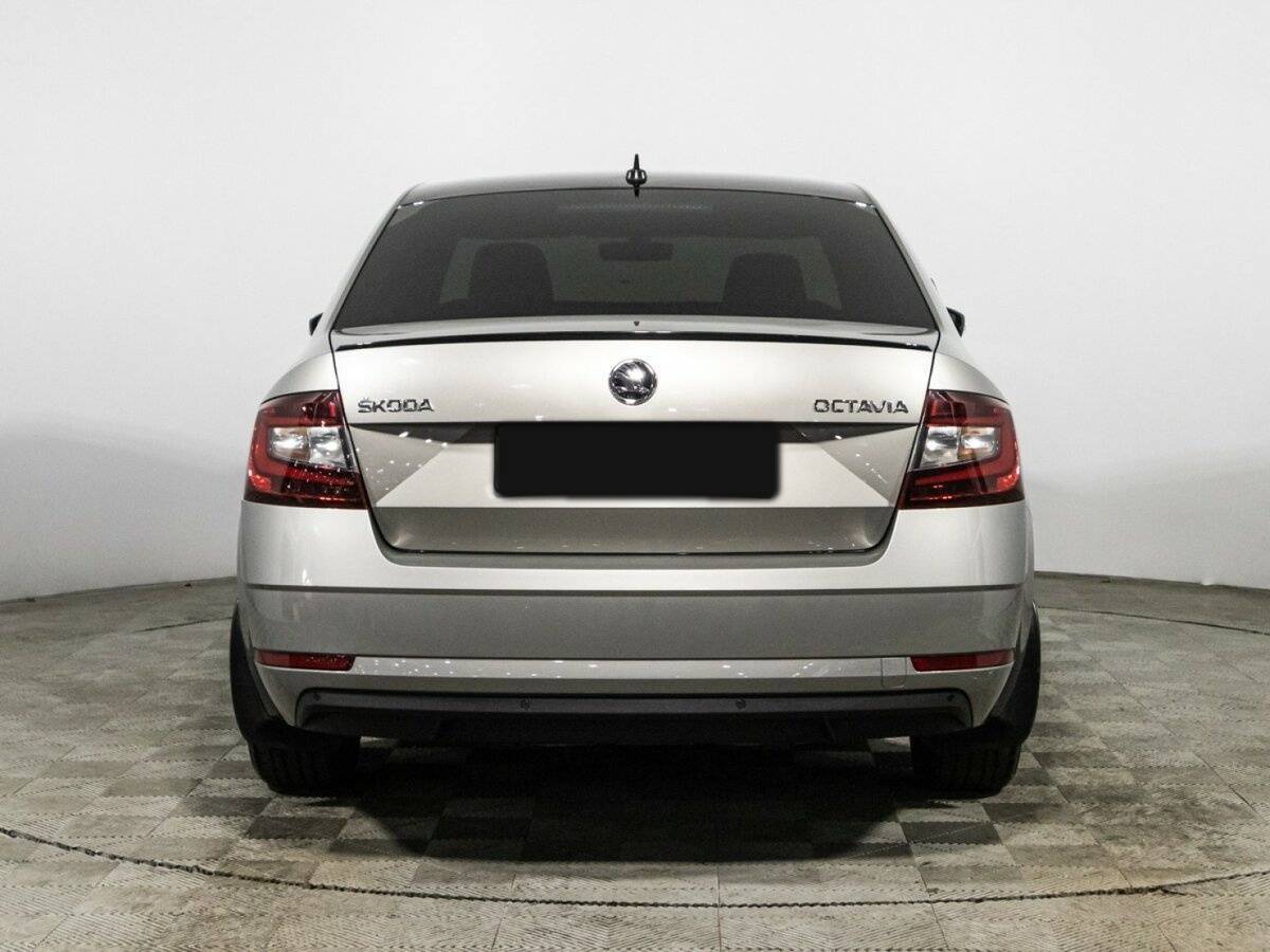 Skoda Octavia 2018 года с пробегом. Фото: #5