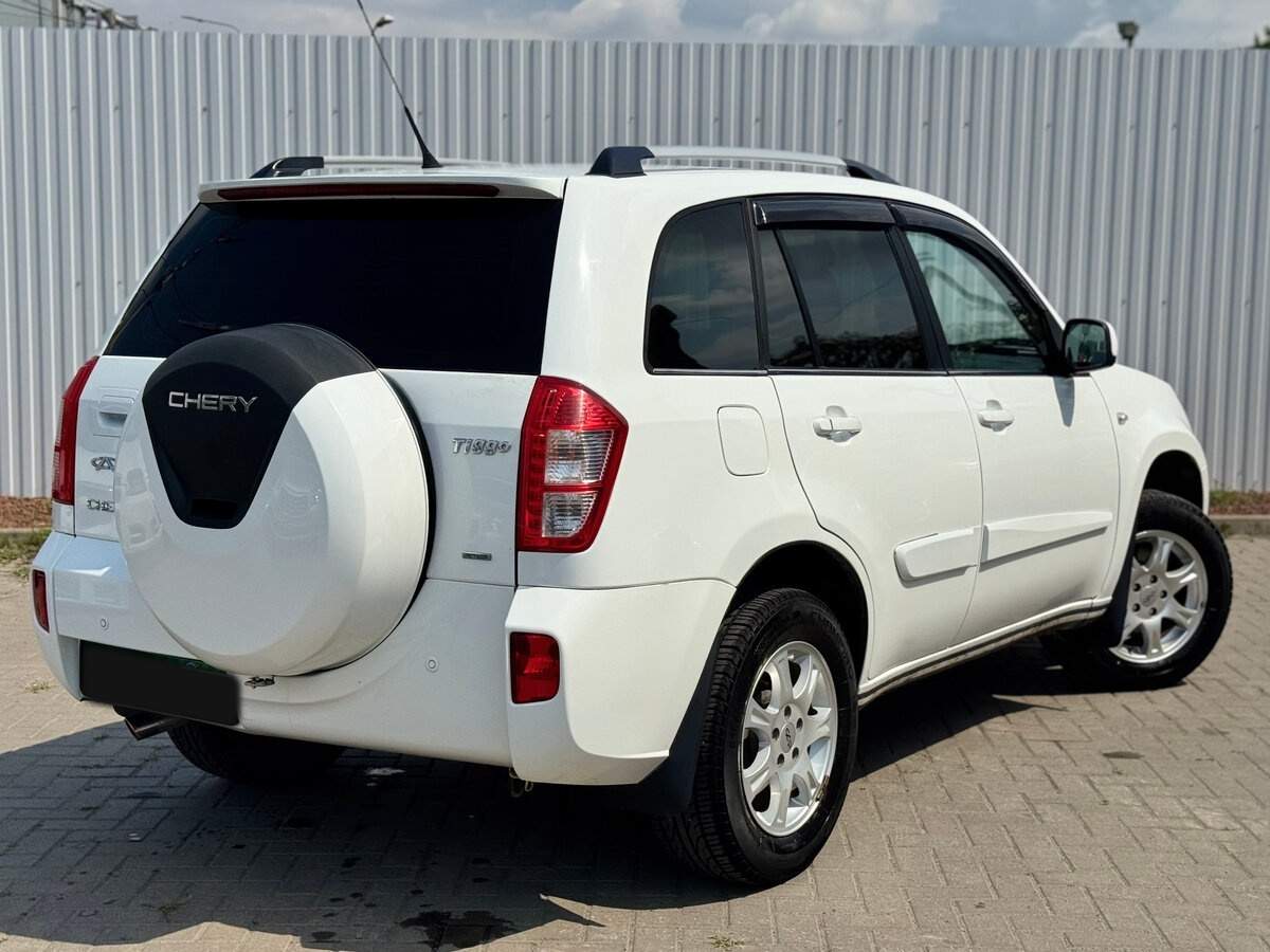 Chery Tiggo (T11) 2013 года с пробегом. Фото: #9