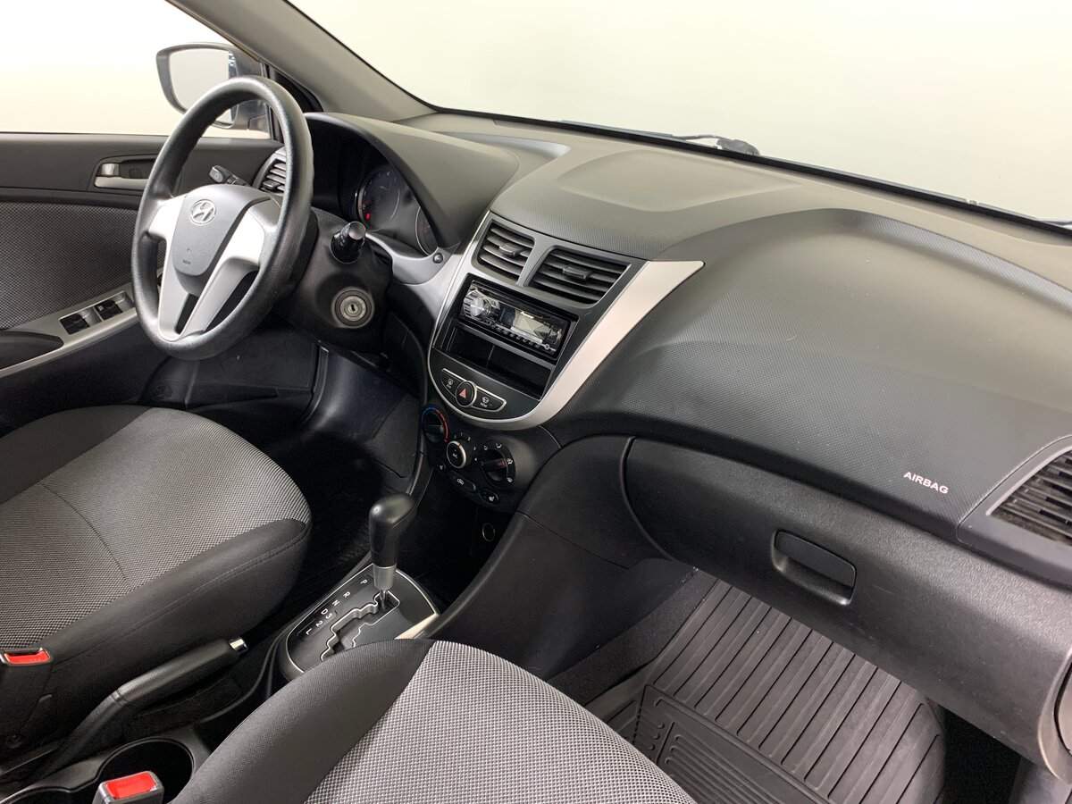 Hyundai Solaris 2012 года с пробегом. Фото: #12