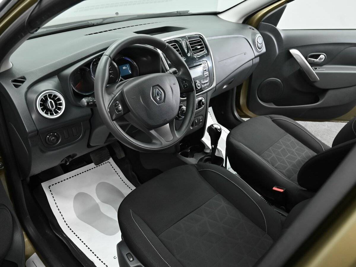 Renault Sandero 2016 года с пробегом. Фото: #7