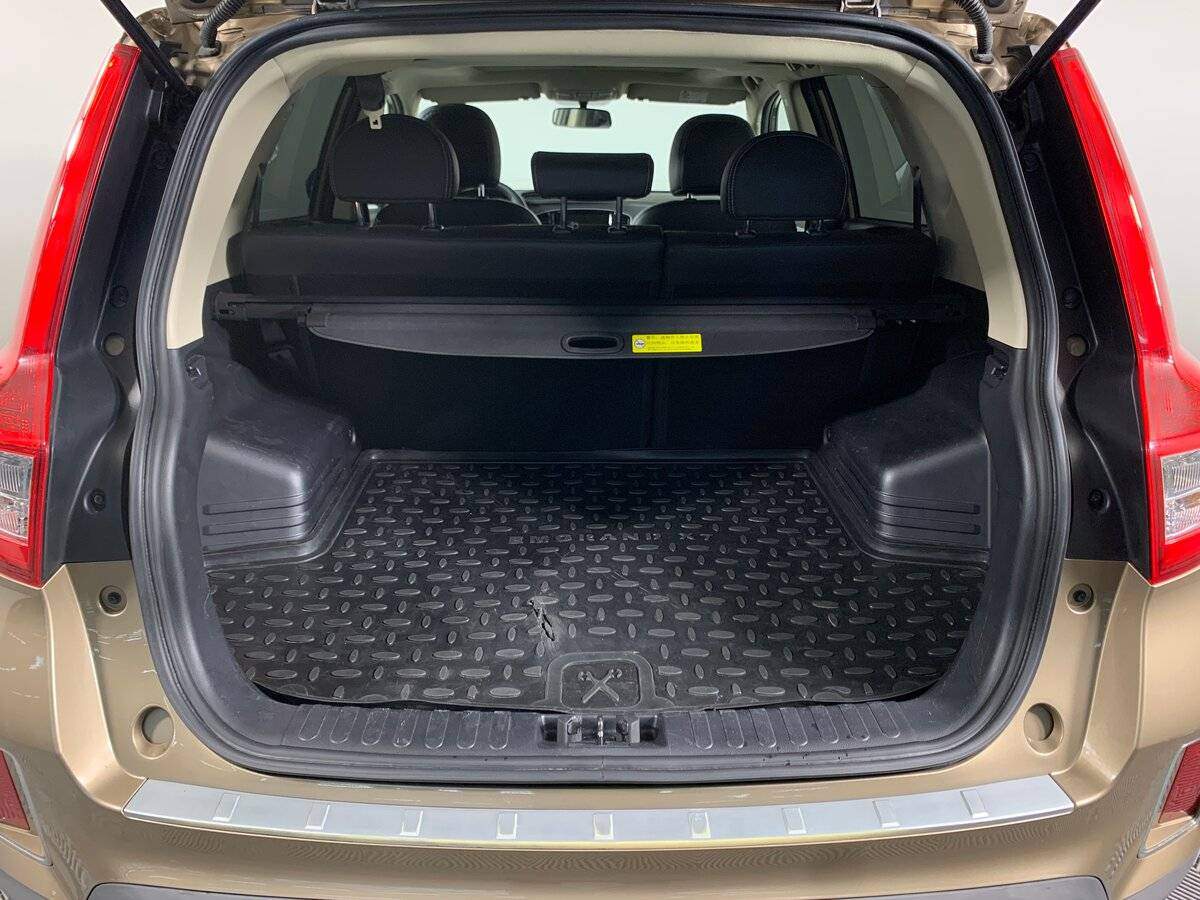 Geely Emgrand X7 2020 года с пробегом. Фото: #19