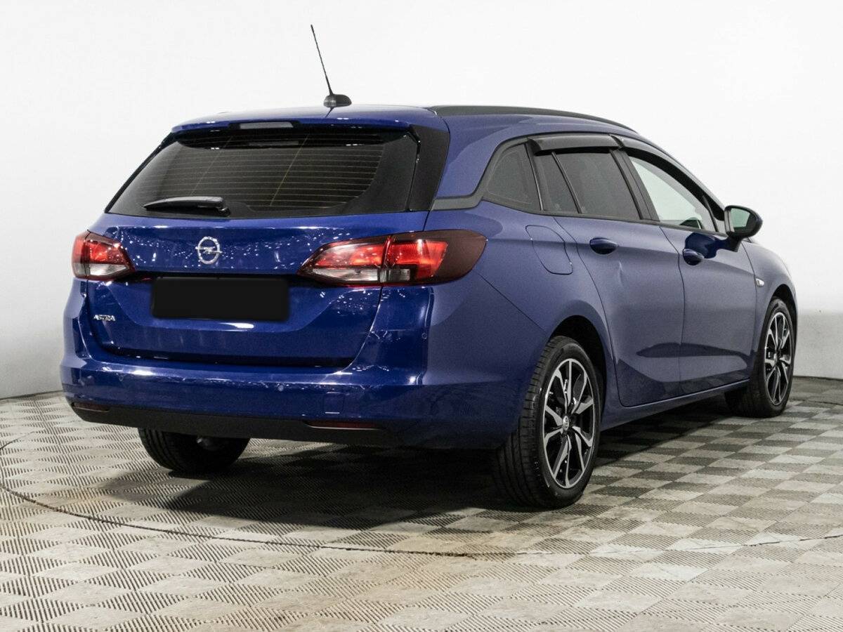 Opel Astra 2019 года с пробегом. Фото: #4