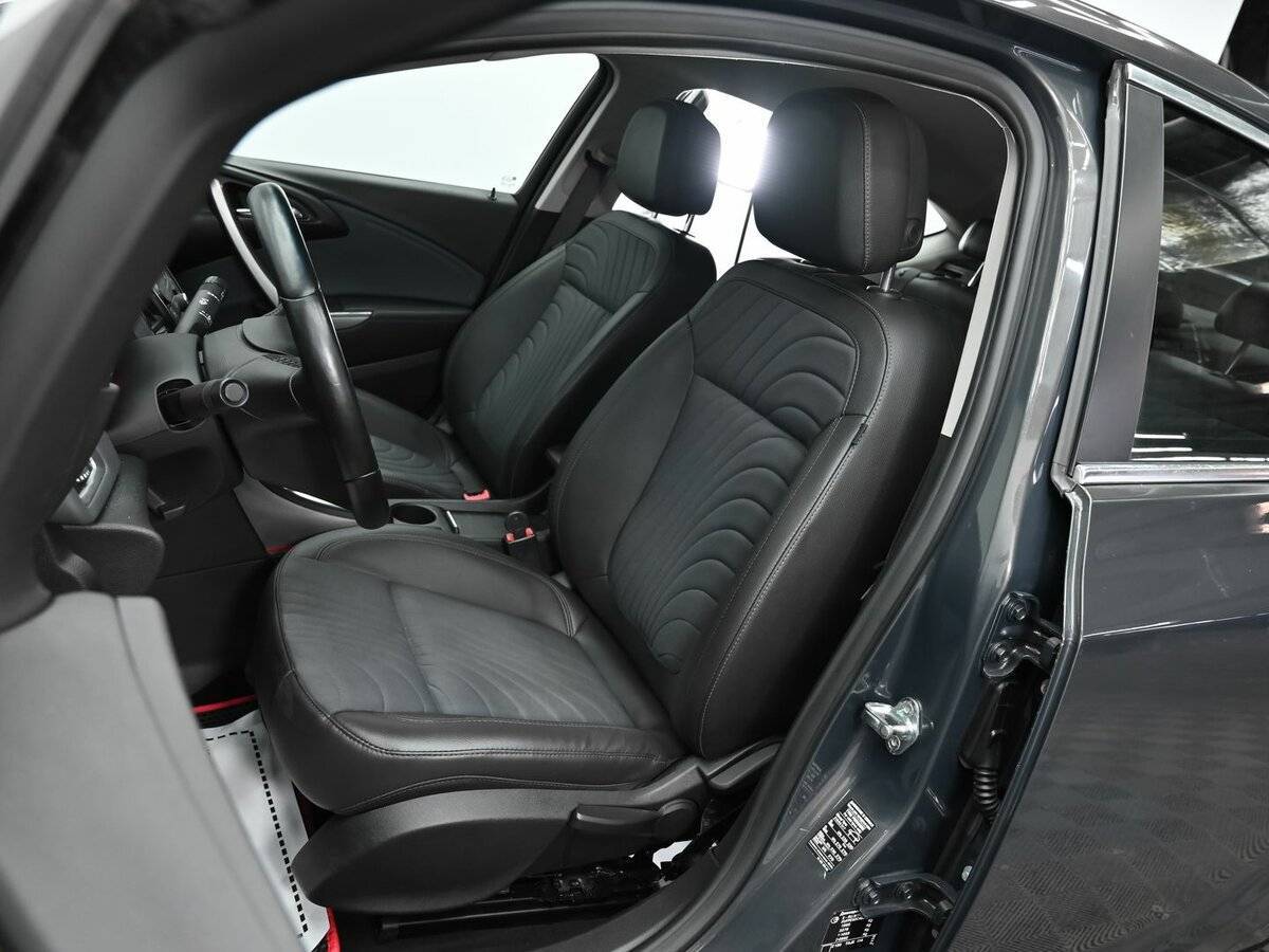 Opel Astra 2013 года с пробегом. Фото: #6