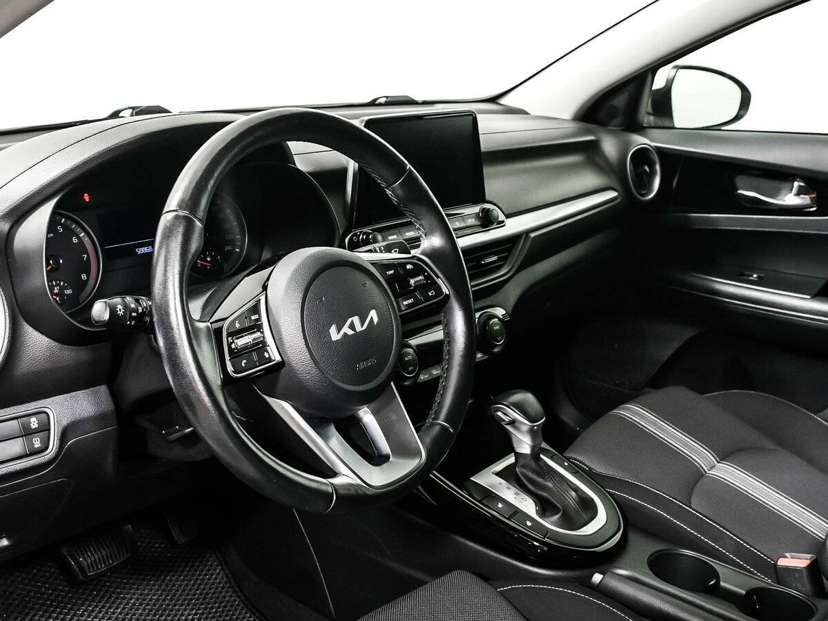 Kia Cerato 2022 года с пробегом. Фото: #11