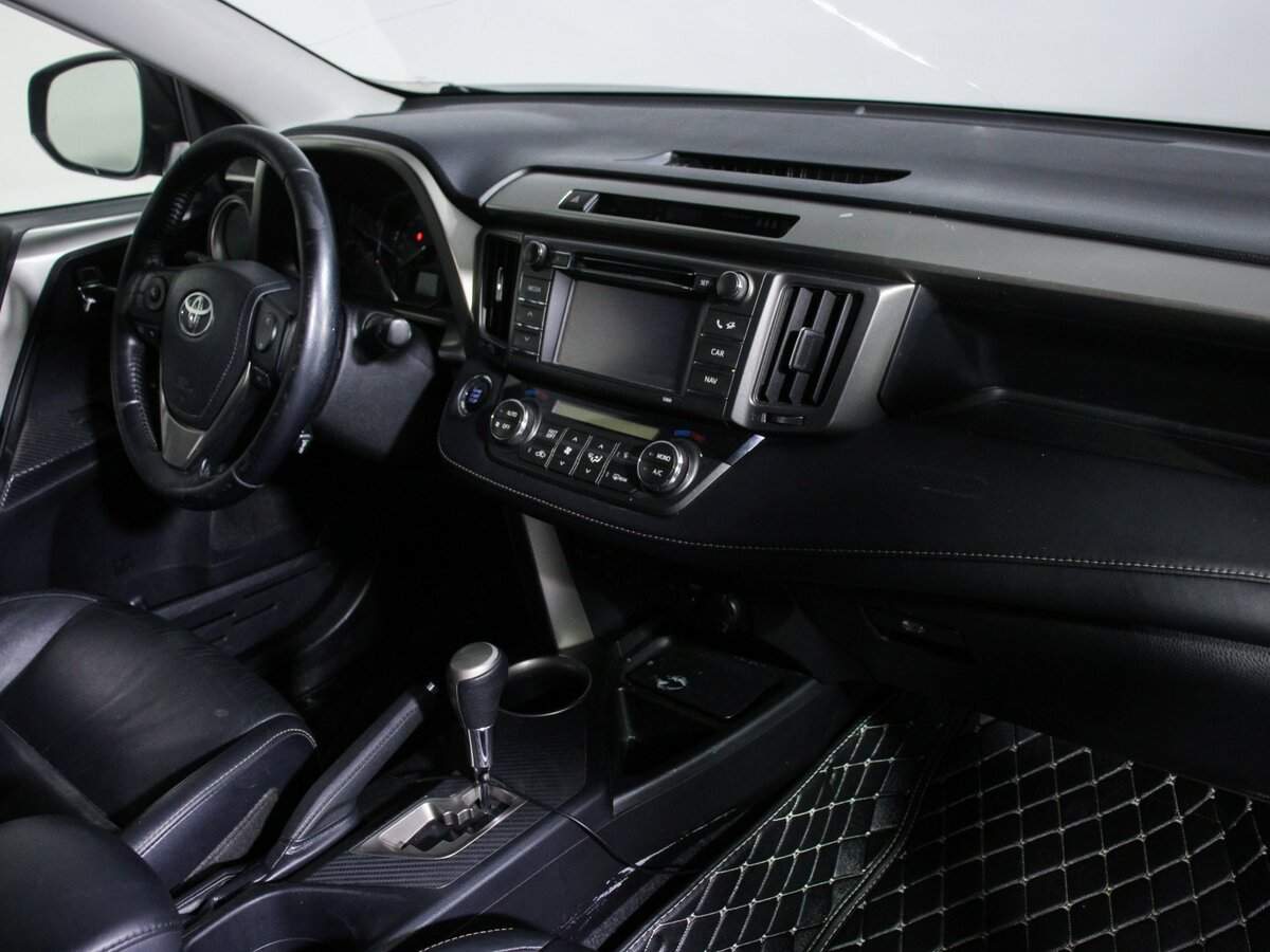Toyota RAV4 2013 года с пробегом. Фото: #8