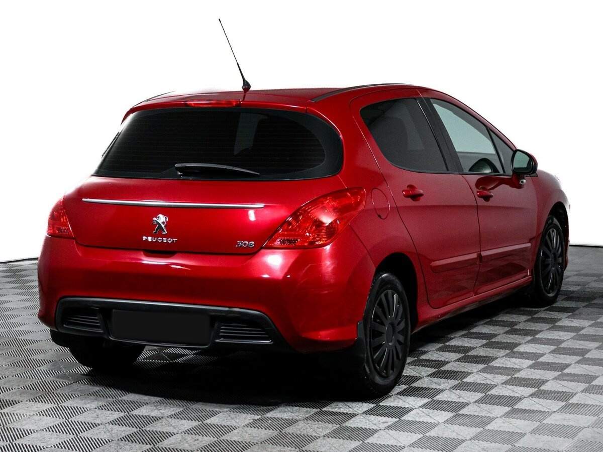 Peugeot 308 2012 года с пробегом. Фото: #4