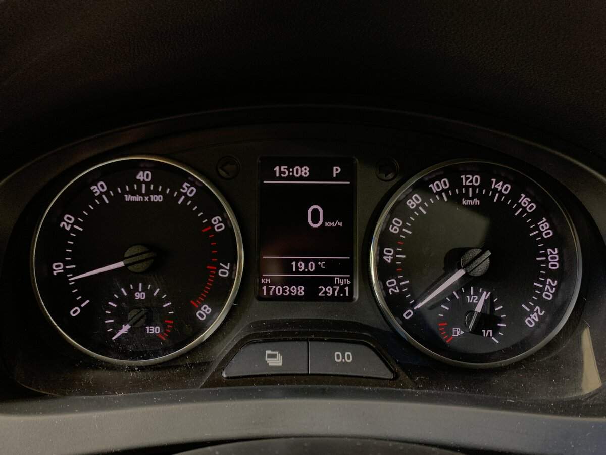 Skoda Rapid 2015 года с пробегом. Фото: #13