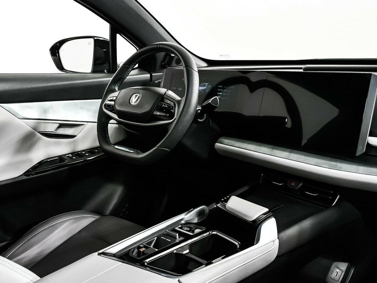 Changan UNI-T 2023 года с пробегом. Фото: #8