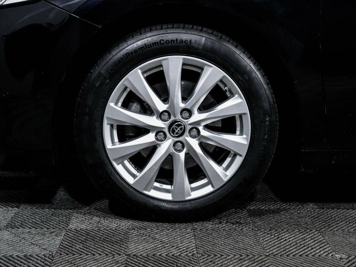 Toyota Camry 2018 года с пробегом. Фото: #14