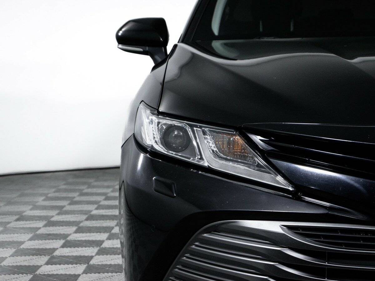 Toyota Camry 2018 года с пробегом. Фото: #17
