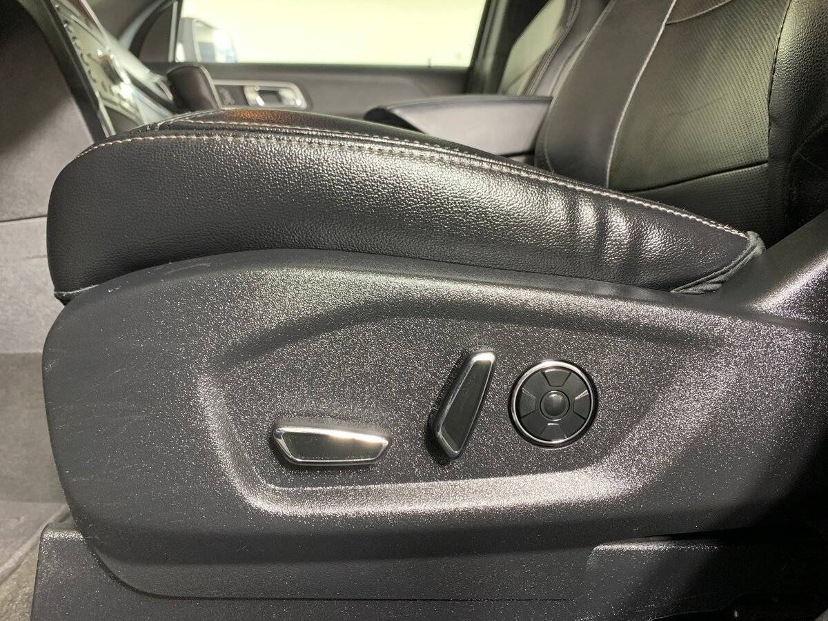 Ford Explorer 2016 года с пробегом. Фото: #15