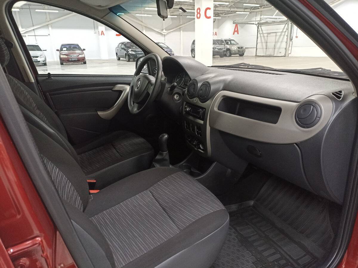 Renault Sandero 2013 года с пробегом. Фото: #10