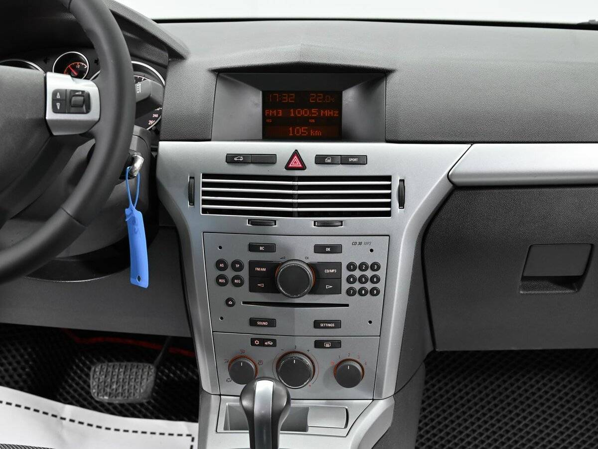 Opel Astra 2012 года с пробегом. Фото: #8