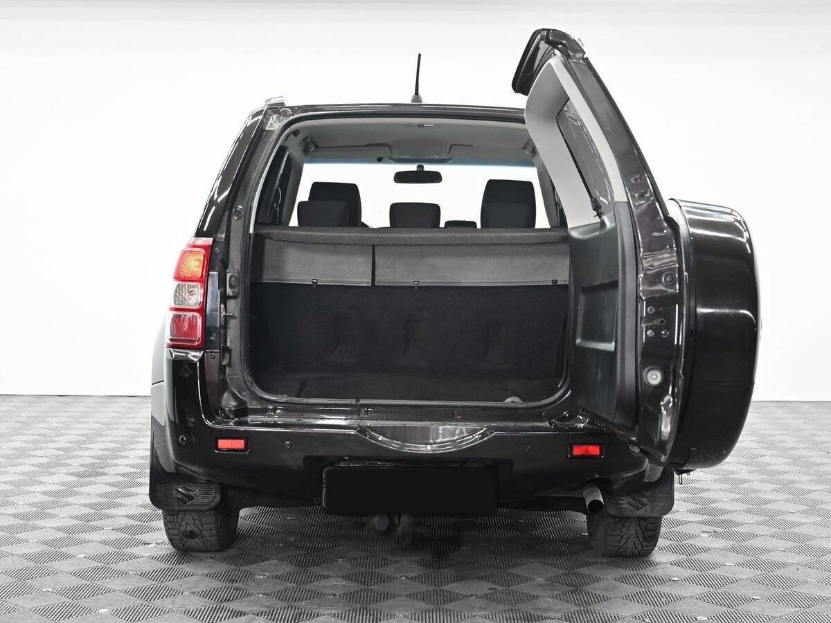 Suzuki Grand Vitara 2013 года с пробегом. Фото: #4