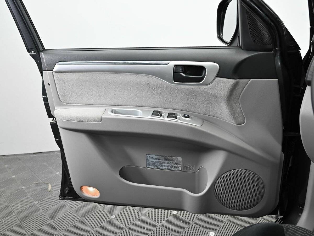 Mitsubishi Pajero Sport 2012 года с пробегом. Фото: #6