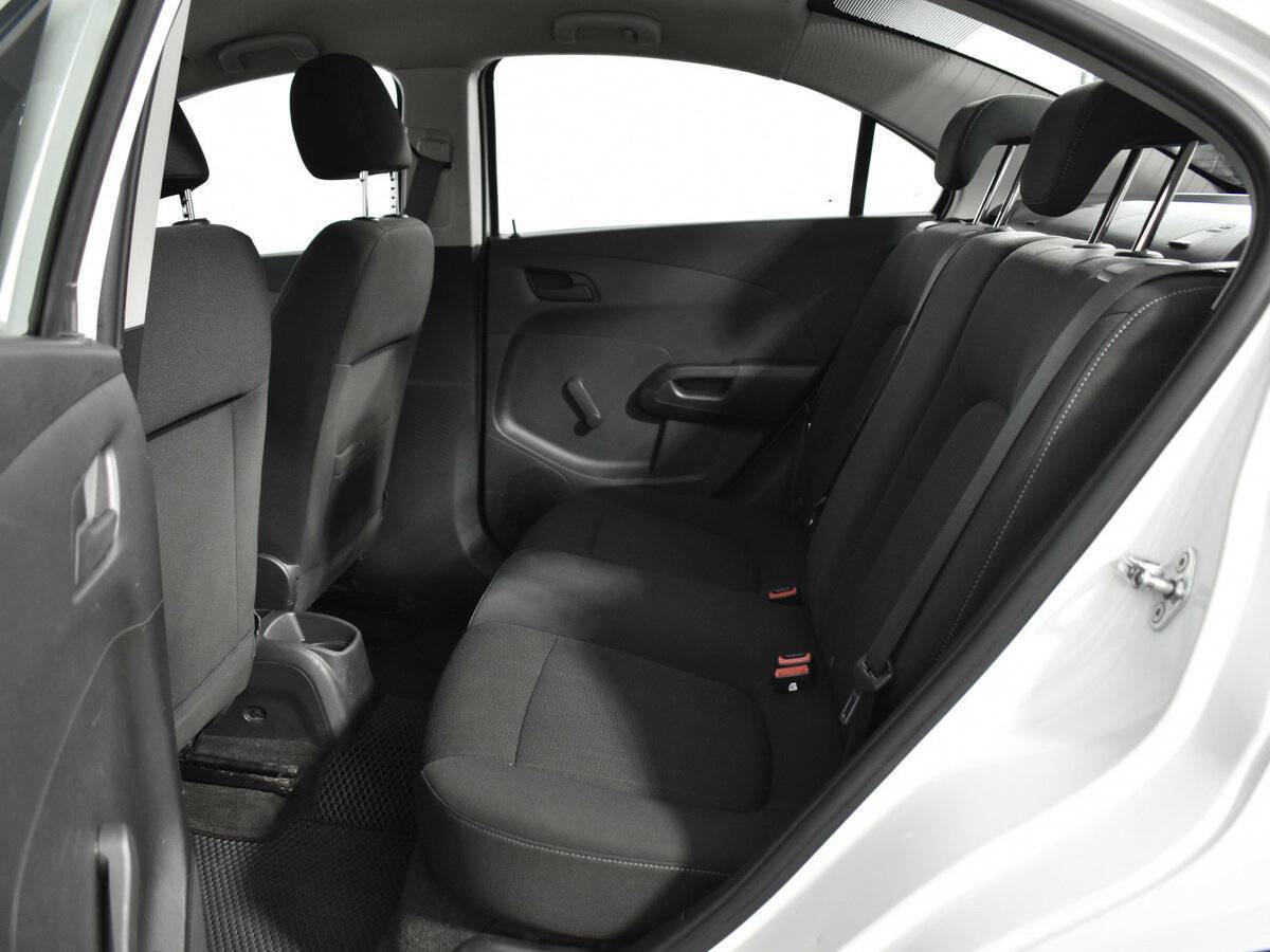 Chevrolet Aveo 2013 года с пробегом. Фото: #11