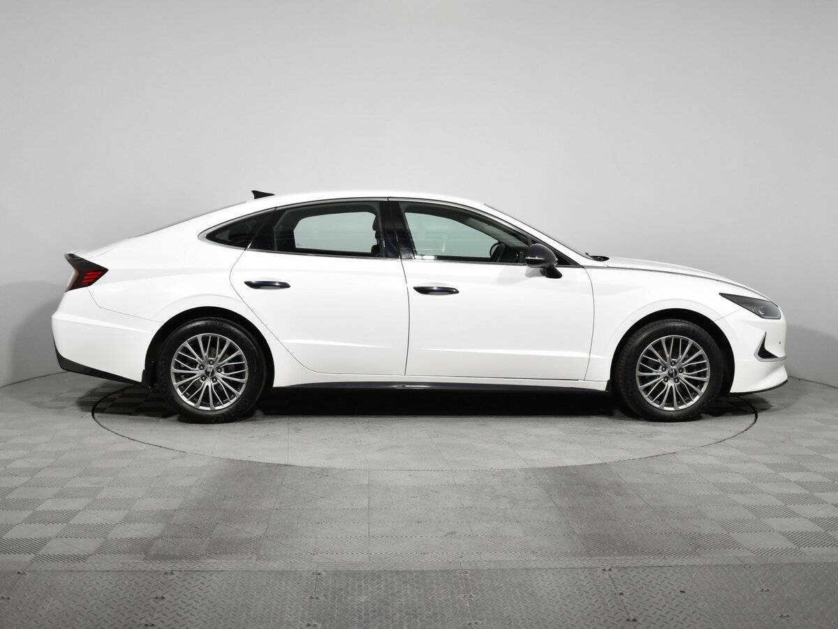 Hyundai Sonata 2020 года с пробегом. Фото: #3
