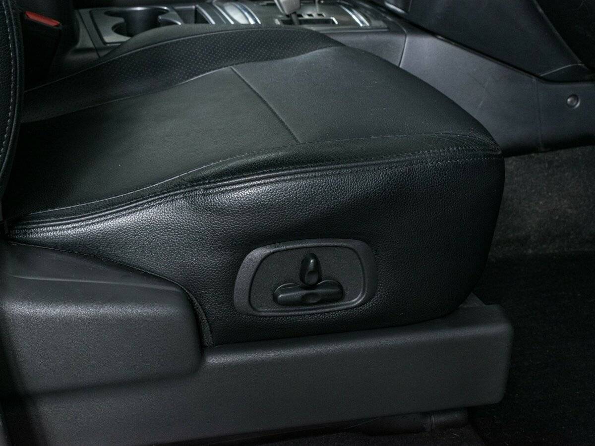 Mitsubishi Pajero 2013 года с пробегом. Фото: #15