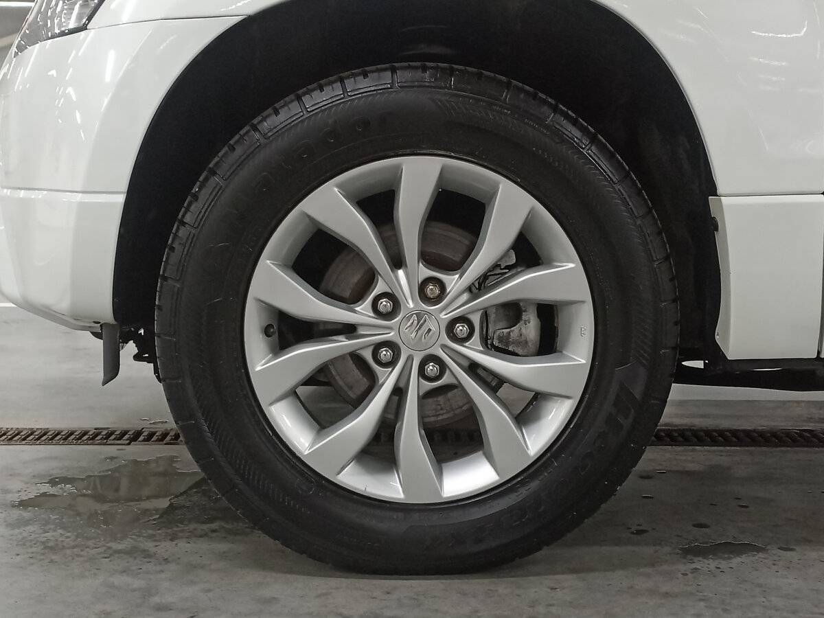 Suzuki Grand Vitara 2013 года с пробегом. Фото: #17