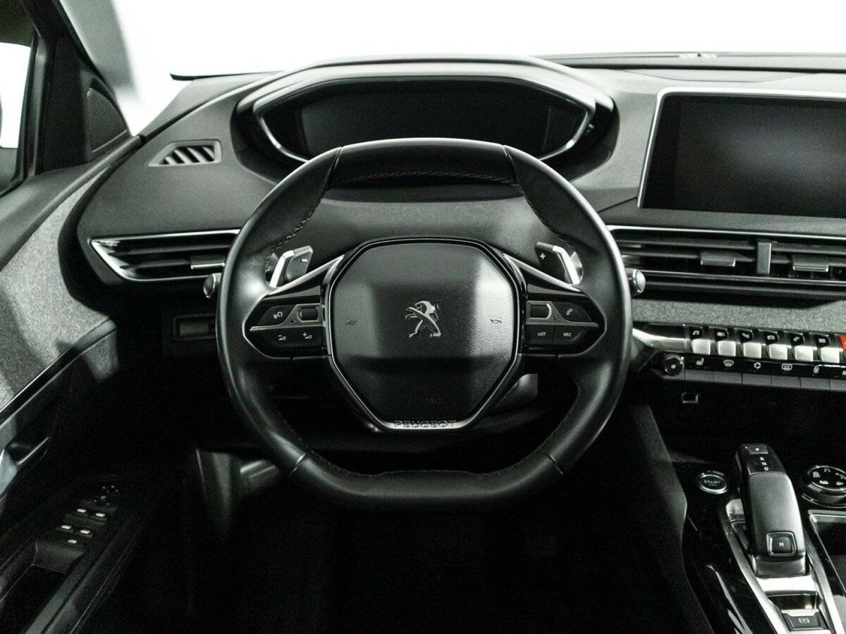 Peugeot 3008 2017 года с пробегом. Фото: #20