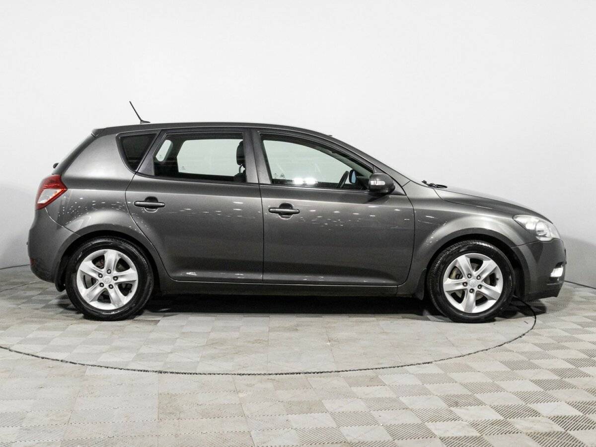 Kia Ceed 2012 года с пробегом. Фото: #3