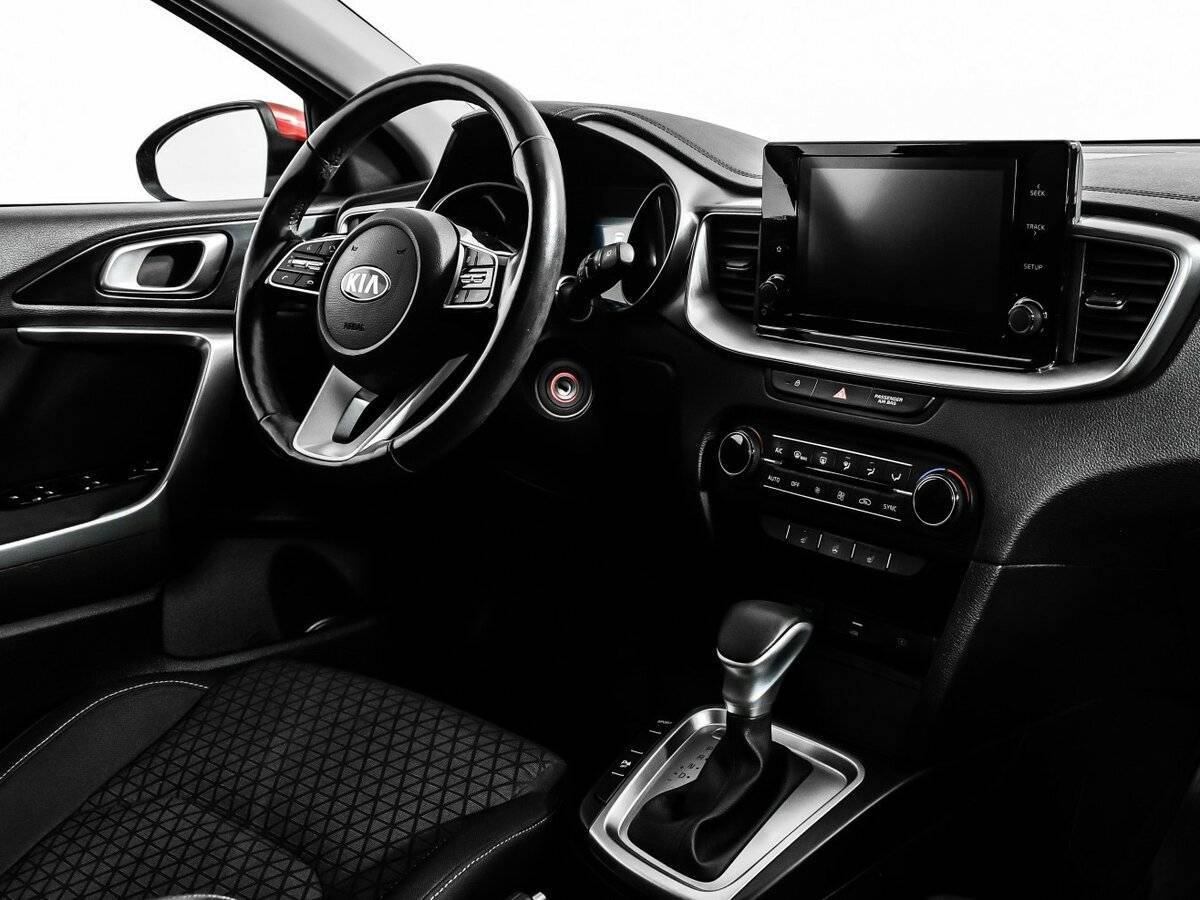 Kia Ceed 2020 года с пробегом. Фото: #8