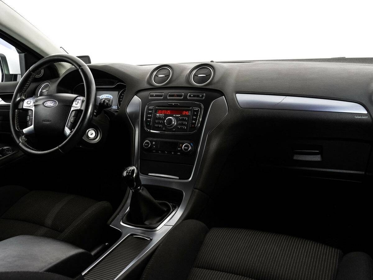 Ford Mondeo 2012 года с пробегом. Фото: #9