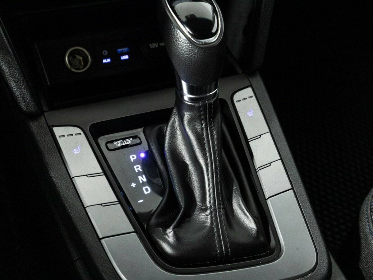 Hyundai Elantra 2016 года с пробегом. Фото: #16