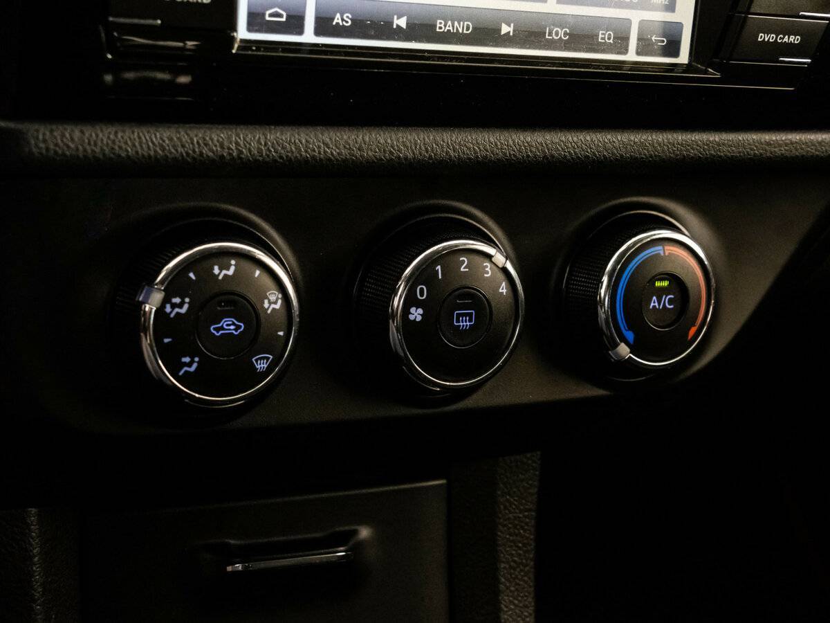 Toyota Corolla 2013 года с пробегом. Фото: #13