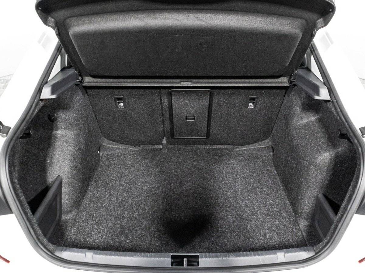 Volkswagen Polo 2020 года с пробегом. Фото: #14