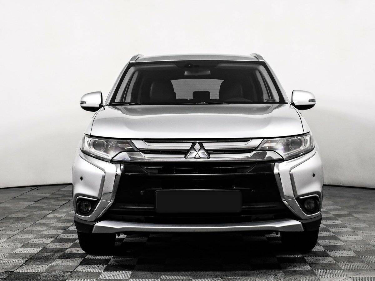 Mitsubishi Outlander 2015 года с пробегом. Фото: #1