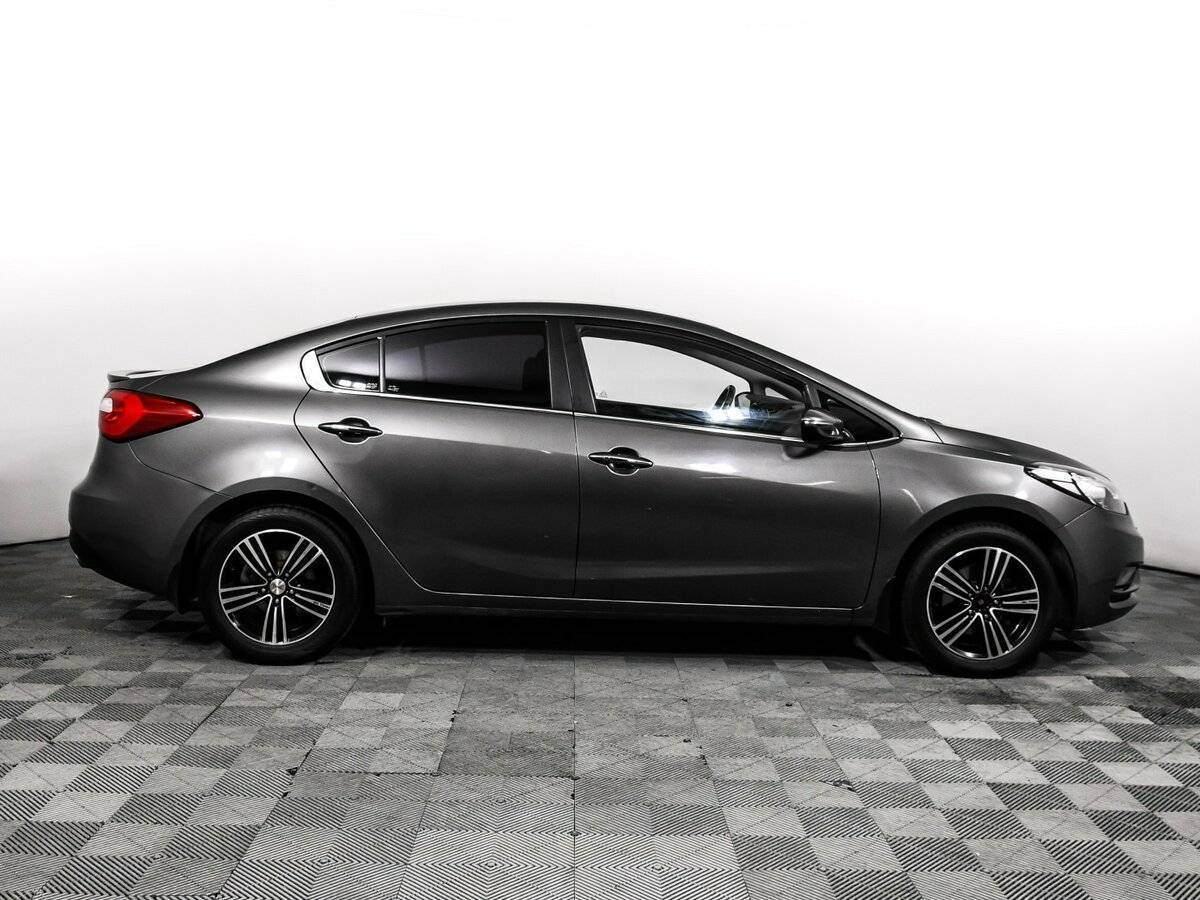 Kia Cerato 2015 года с пробегом. Фото: #3