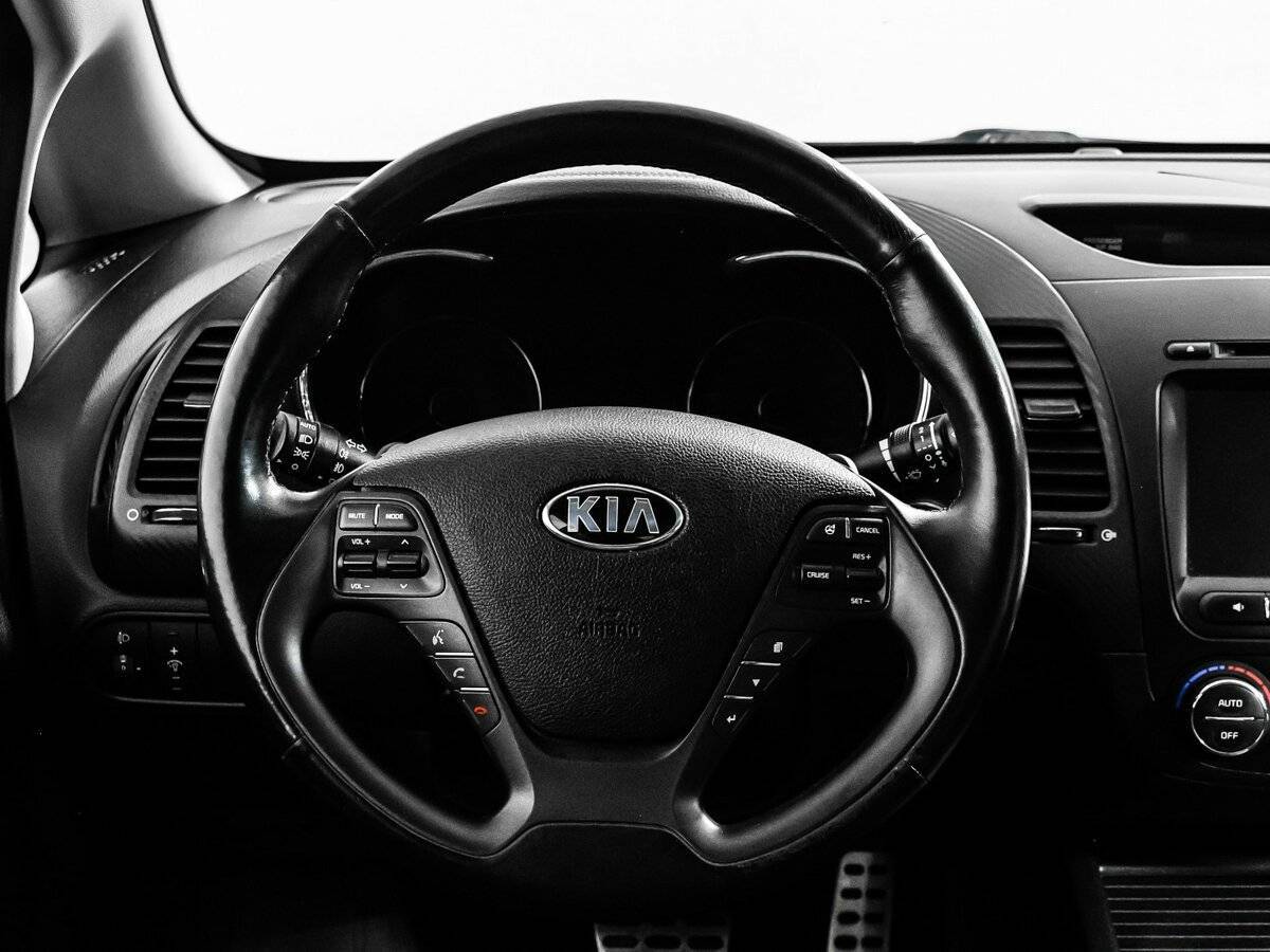 Kia Cerato 2015 года с пробегом. Фото: #11