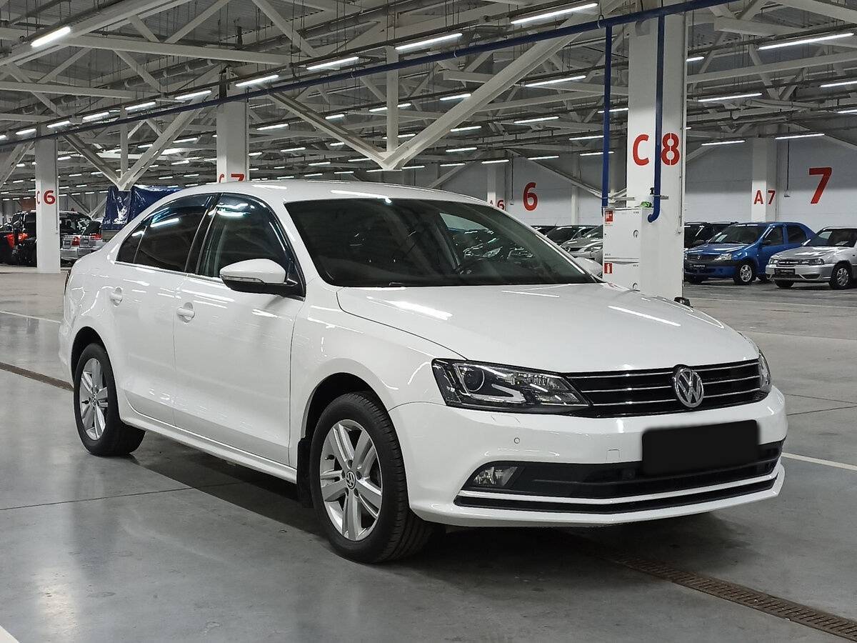 Volkswagen Jetta 2015 года с пробегом. Фото: #2