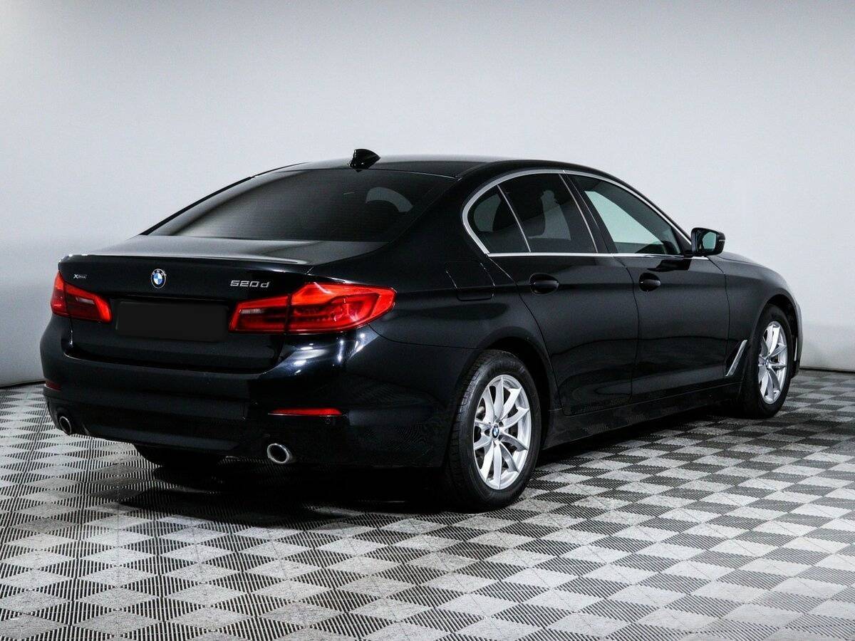 BMW 5 серии 2018 года с пробегом. Фото: #4