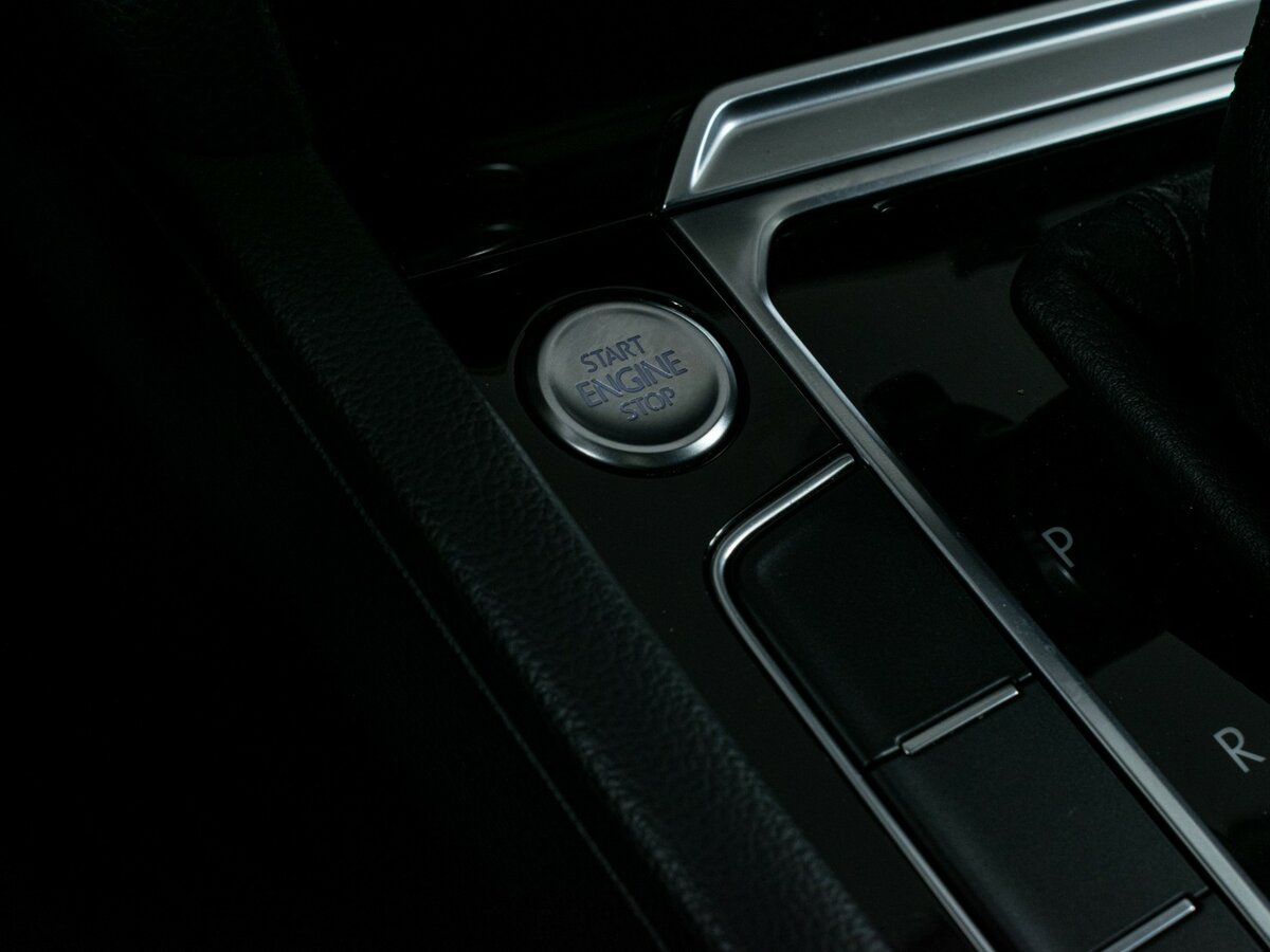 Volkswagen Passat 2017 года с пробегом. Фото: #11