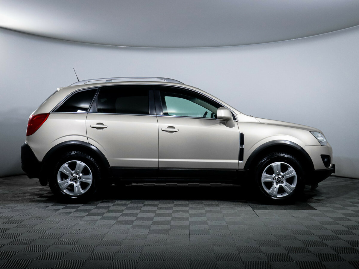 Opel Antara 2013 года с пробегом. Фото: #3
