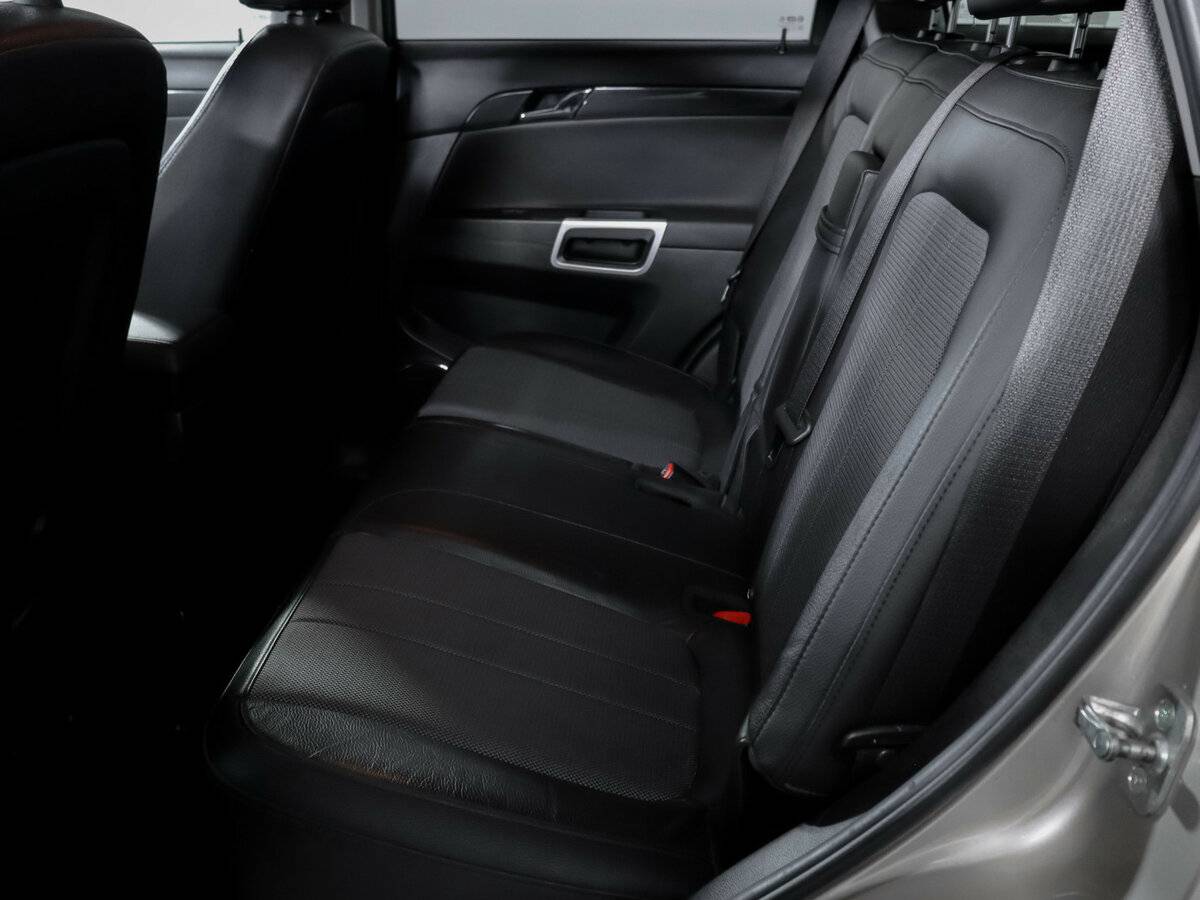 Opel Antara 2013 года с пробегом. Фото: #9