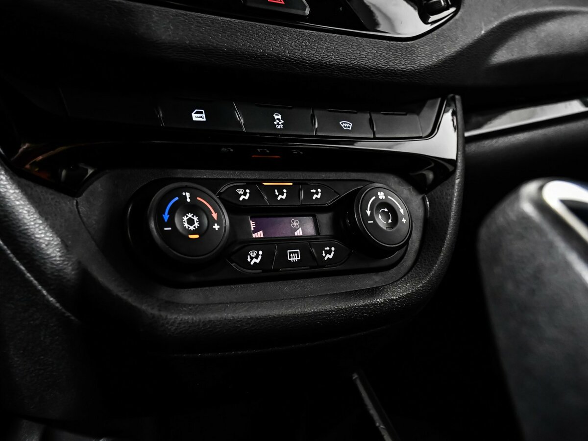 Lada (ВАЗ) Vesta 2020 года с пробегом. Фото: #11