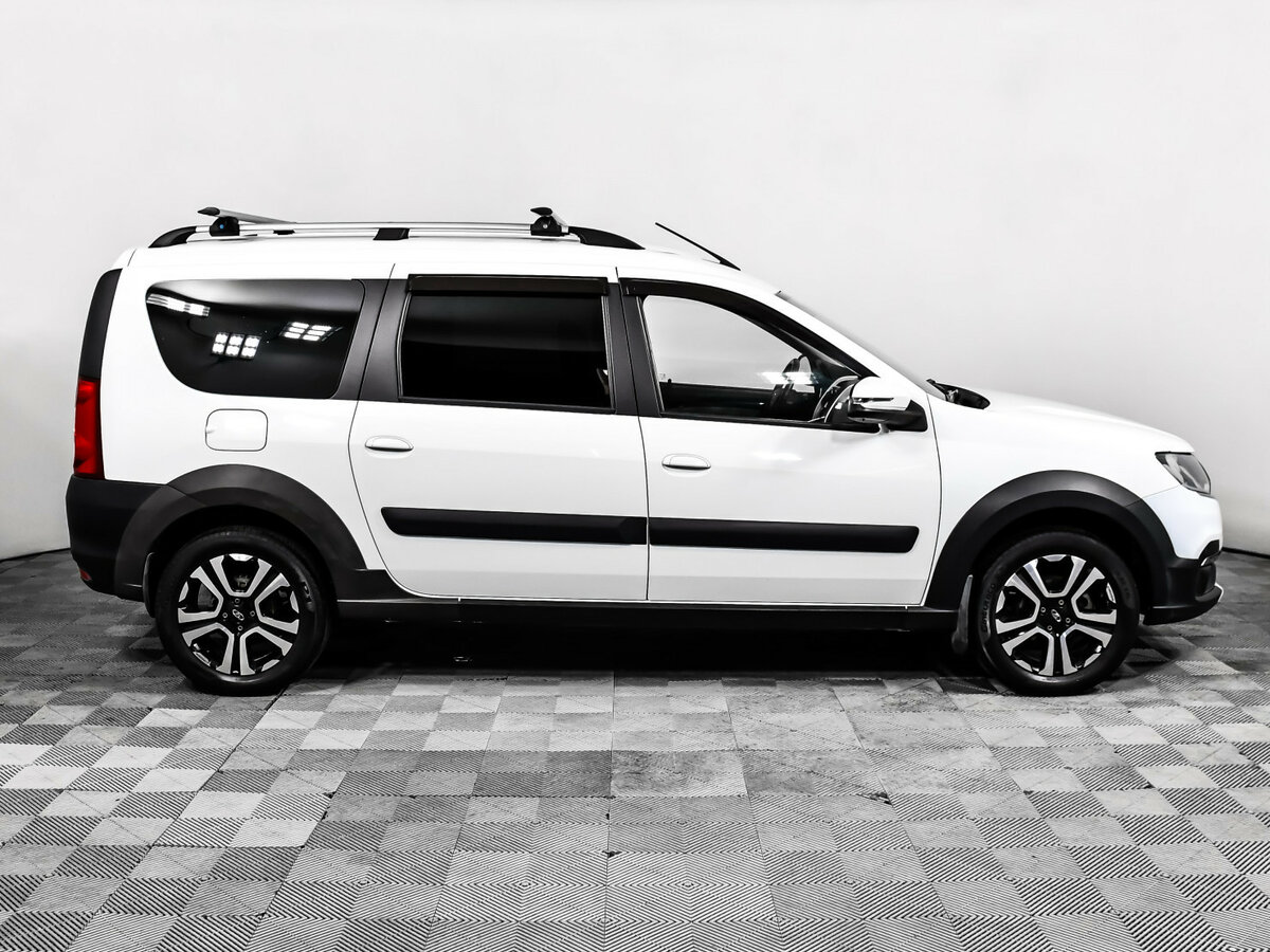 Lada (ВАЗ) Largus 2021 года с пробегом. Фото: #3