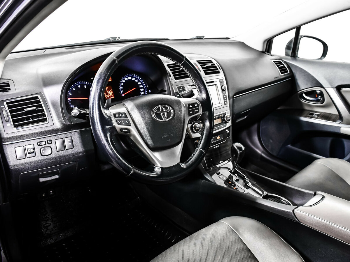 Toyota Avensis 2012 года с пробегом. Фото: #10