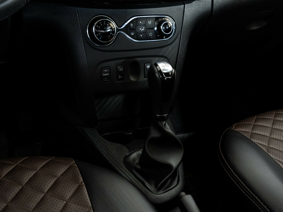 Renault Sandero 2018 года с пробегом. Фото: #9